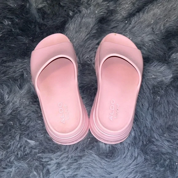 Aldo Women's Blush Slide Sandals - Picture 4 of 5
